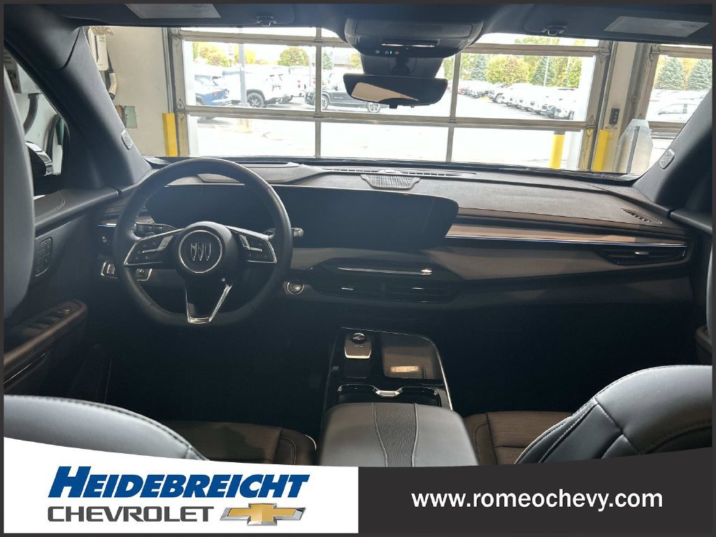 Used 2026 Buick Enclave Sport Touring w/ Power Package FWD image 16