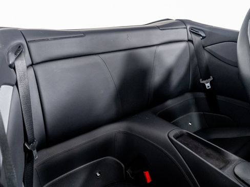 Used 2019 Ferrari Portofino image 34