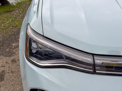 New 2026 Volkswagen Taos SE AWD/4WD image 5