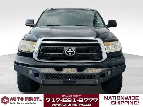 Used 2013 Toyota Tundra 4x4 CrewMax w/ SR5 Pkg image 7