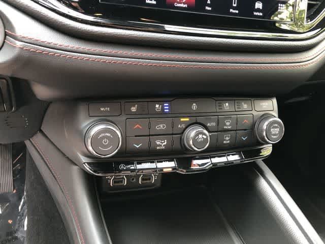 Certified 2024 Dodge Durango GT AWD/4WD image 16