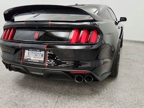 Used 2017 Ford Mustang Shelby GT350R w/ GT350R Equipment Group 920A RWD image 19
