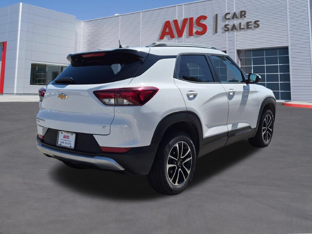Used 2025 Chevrolet TrailBlazer LT AWD/4WD image 6