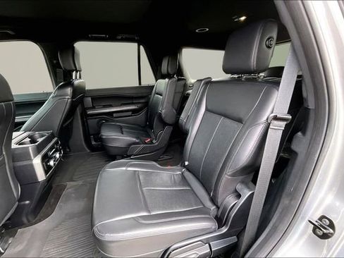 Used 2020 Ford Expedition XLT w/ Equipment Group 202A image 22