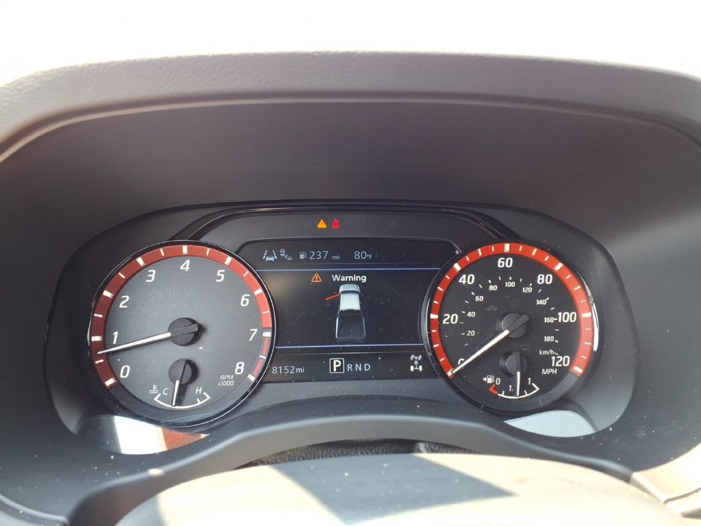 Used 2025 Nissan Frontier PRO-4X AWD/4WD image 12