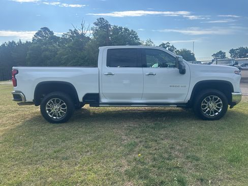 Used 2026 Chevrolet Silverado 2500 LTZ AWD/4WD image 10