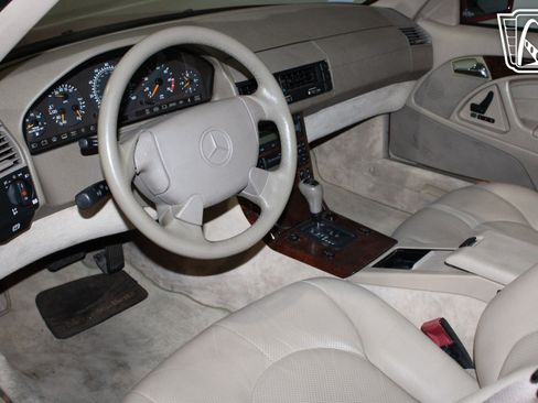 Used 1998 Mercedes-Benz SL 500 image 15
