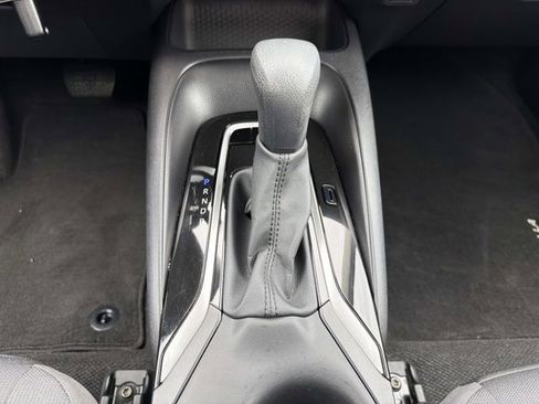 Used 2025 Toyota Corolla LE image 28