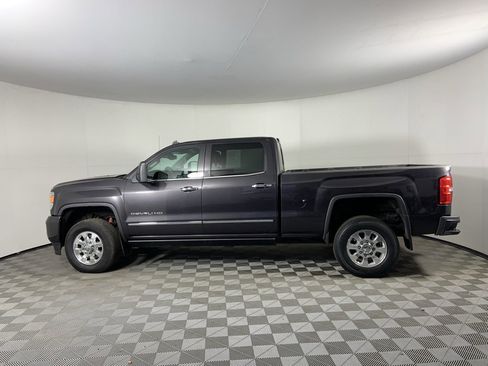 Used 2015 GMC Sierra 3500 Denali image 6