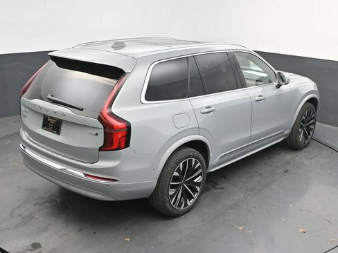 New 2026 Volvo XC90 B6 Plus w/ Protection Package Premier image 36