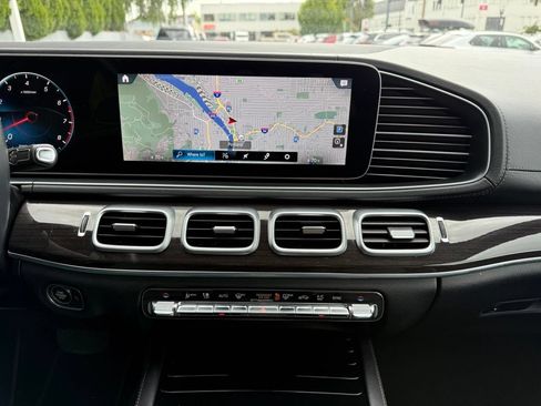 Used 2022 Mercedes-Benz GLS 450 4MATIC image 25