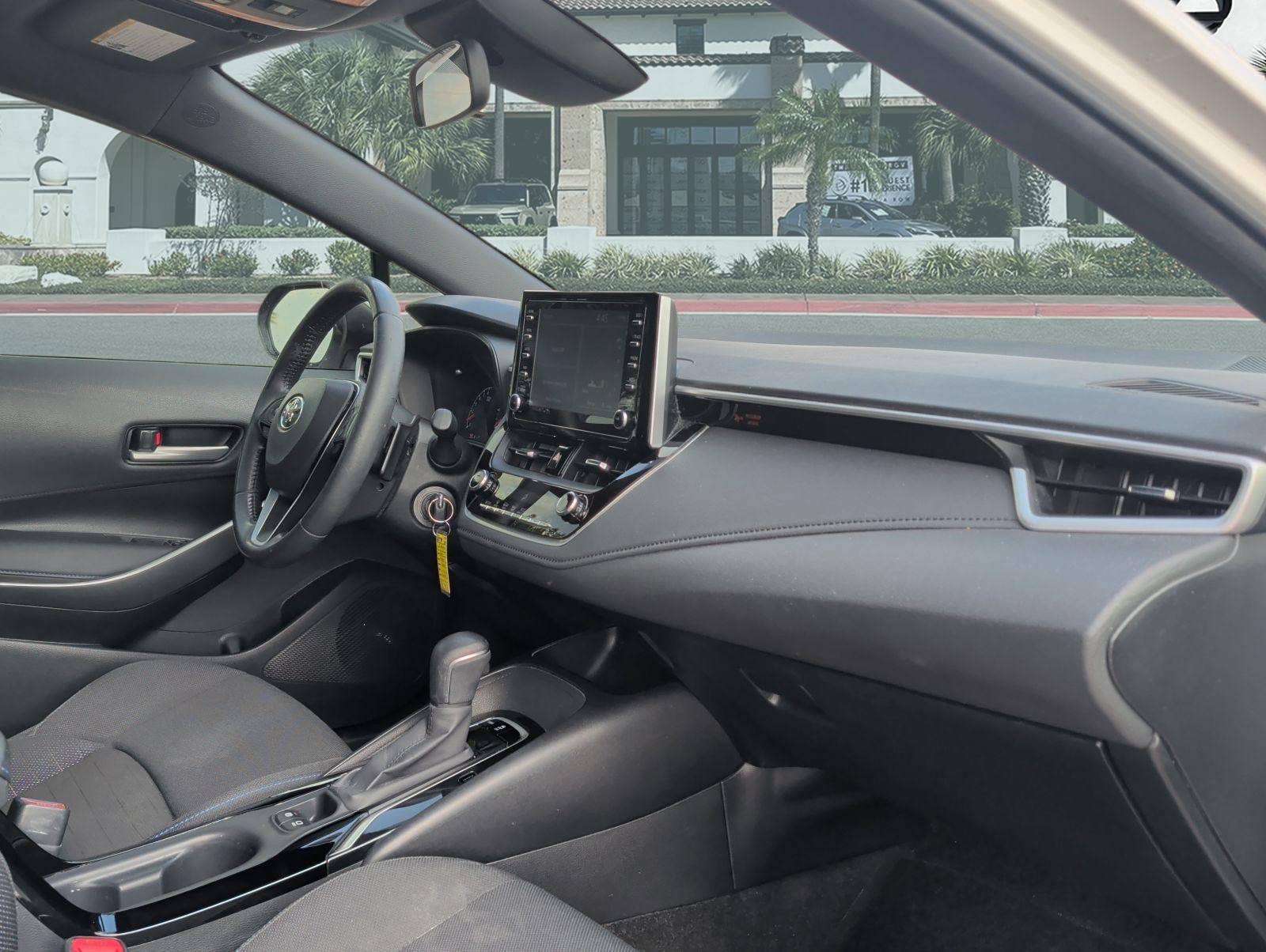 Used 2020 Toyota Corolla SE FWD image 28