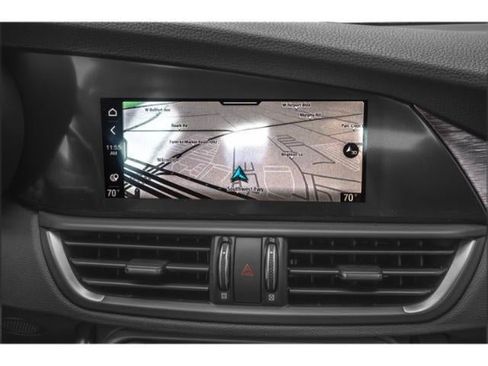 Used 2024 Alfa Romeo Giulia Veloce image 16