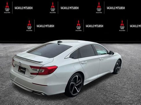 Used 2022 Honda Accord Sport image 3
