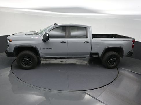 Used 2024 Chevrolet Silverado 2500 ZR2 w/ ZR2 Bison Edition AWD/4WD image 17