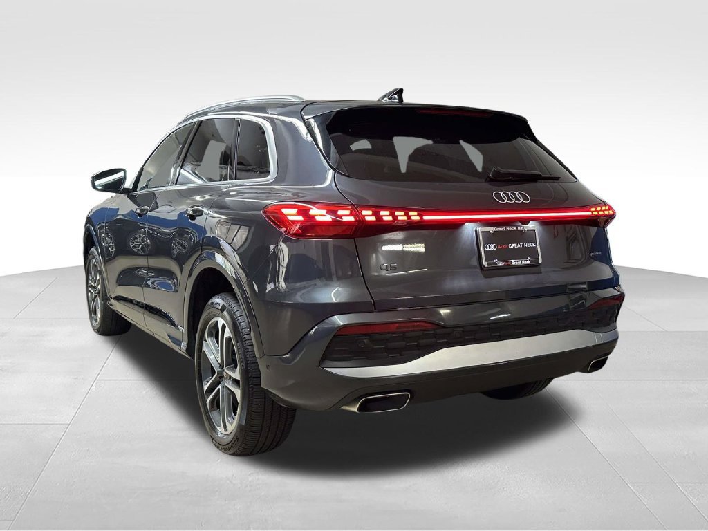 Used 2025 Audi Q5 Premium w/ Convenience Package AWD/4WD image 9