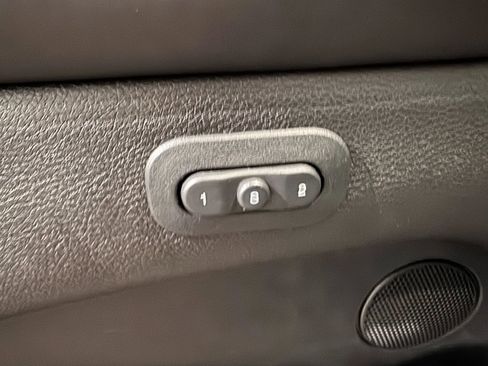 Used 2019 Dodge Durango R/T w/ Technology Group image 25