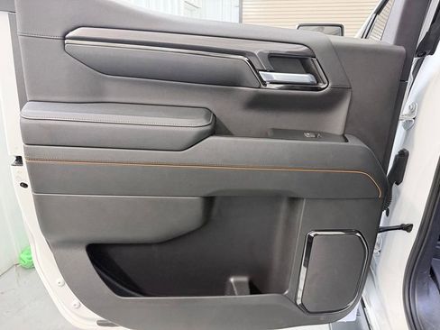 Used 2023 GMC Sierra 1500 AT4 w/ Technology Package AWD/4WD image 38