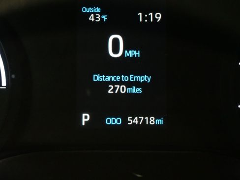 Used 2024 Toyota Sienna LE image 25