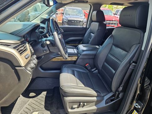 Used 2017 GMC Yukon Denali w/ Open Road Package AWD/4WD image 12