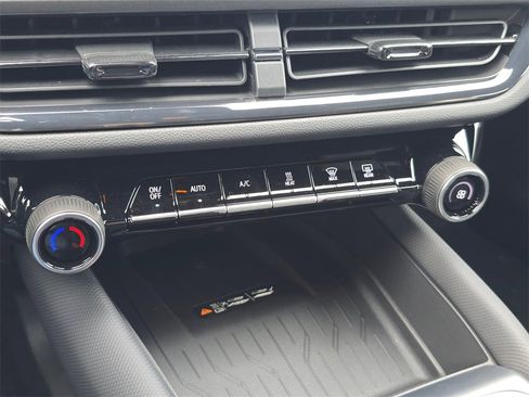 New 2026 Chevrolet Equinox EV RS image 26