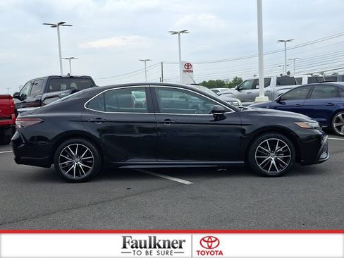 Certified 2024 Toyota Camry SE FWD image 7