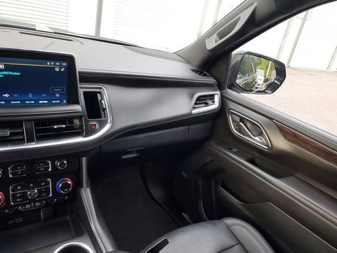 Used 2024 Chevrolet Tahoe LT RWD image 13