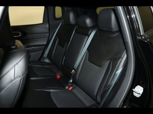 New 2026 Jeep Compass Latitude image 21