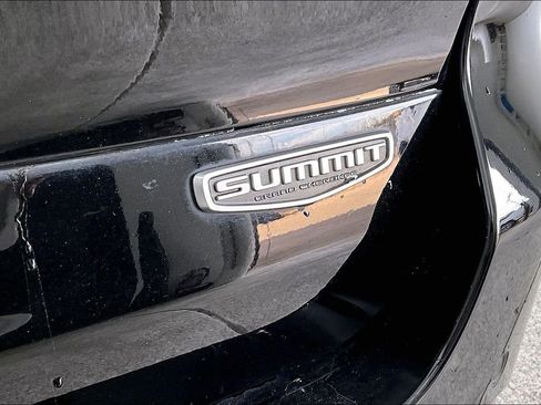 Used 2021 Jeep Grand Cherokee L Summit w/ Luxury Tech Group V image 42