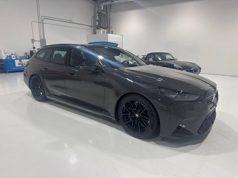 Used 2026 BMW M5 Touring w/ Executive Package AWD/4WD image 8
