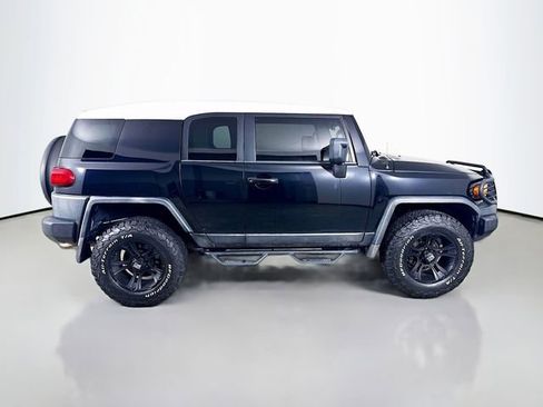 Used 2008 Toyota FJ Cruiser 2WD image 6