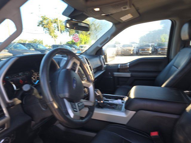 Used 2018 Ford F150 Lariat w/ Equipment Group 502A Luxury AWD/4WD image 9