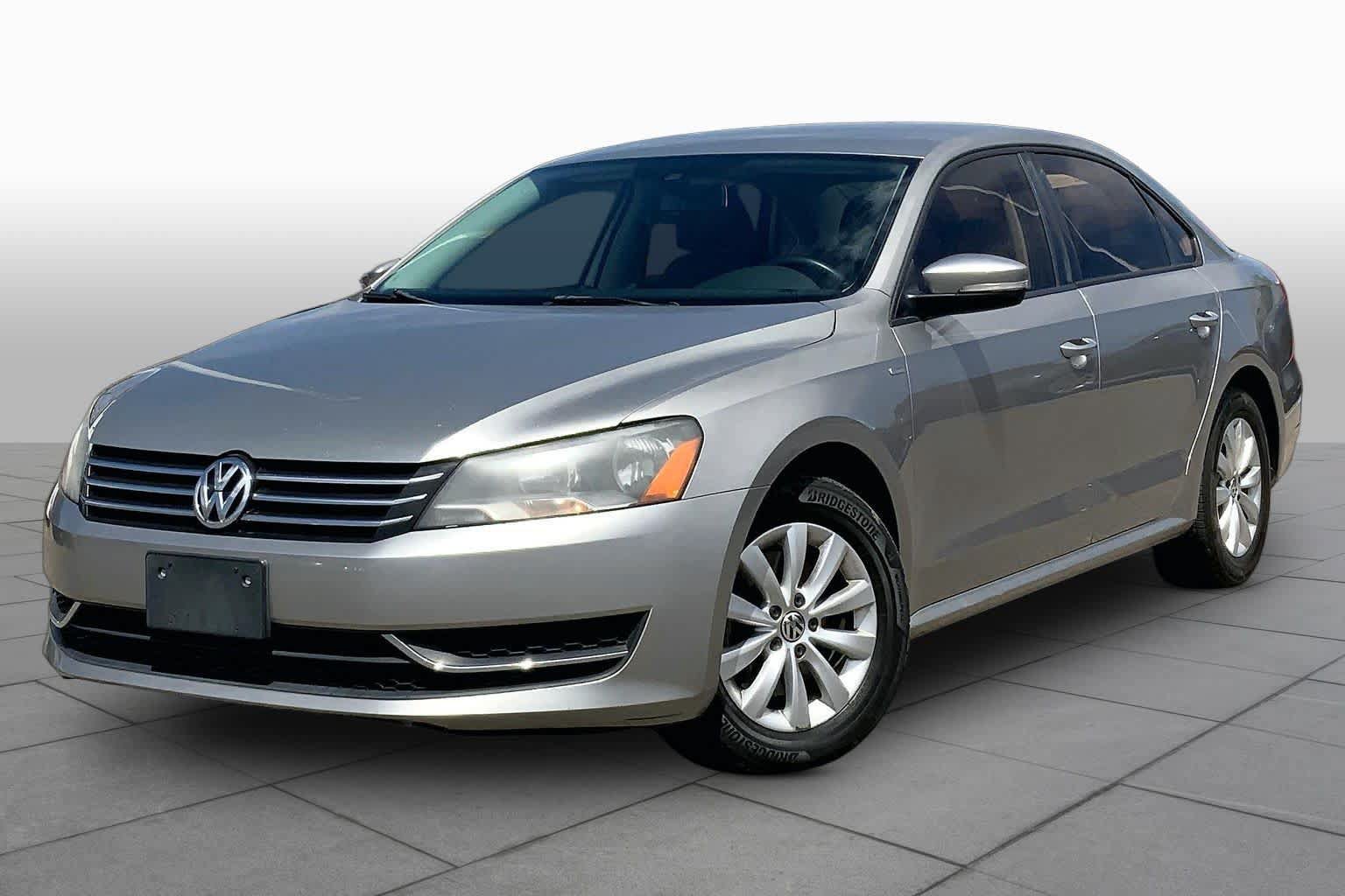 Used 2014 Volkswagen Passat 1.8T S FWD image 1