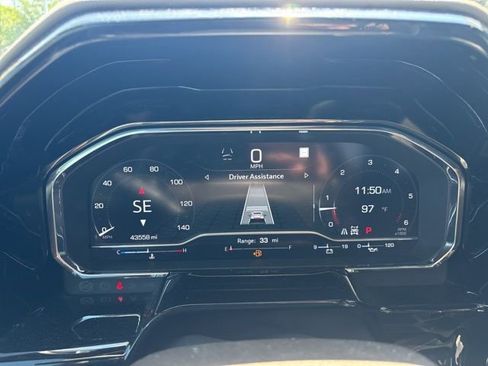 Used 2023 GMC Sierra 1500 SLT w/ SLT Premium Plus Package image 13