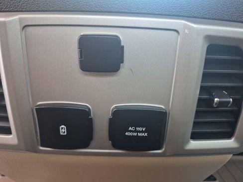 Certified 2018 Ford F150 Lariat w/ Equipment Group 502A Luxury image 14