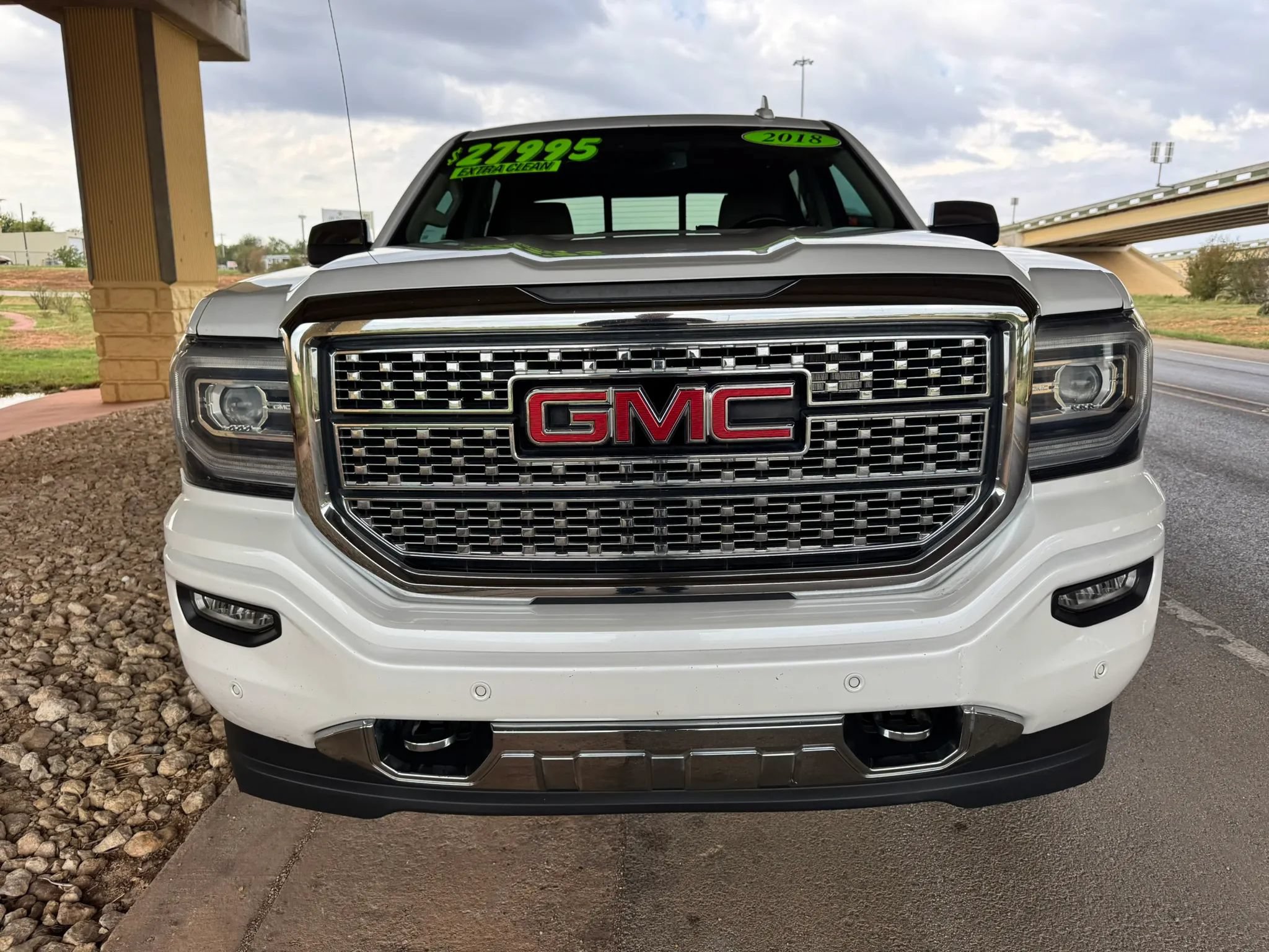 Used 2018 GMC Sierra 1500 Denali w/ Denali Ultimate Package AWD/4WD image 8