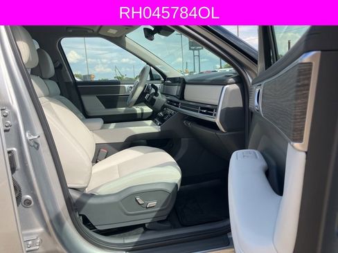 Used 2024 Hyundai Santa Fe Limited image 10