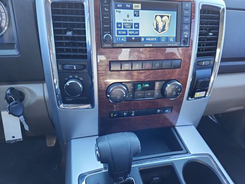 Used 2012 RAM 1500 Laramie image 12
