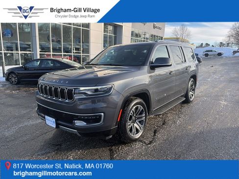 Used 2022 Jeep Wagoneer Series III w/ Flexible Seating Group image 1