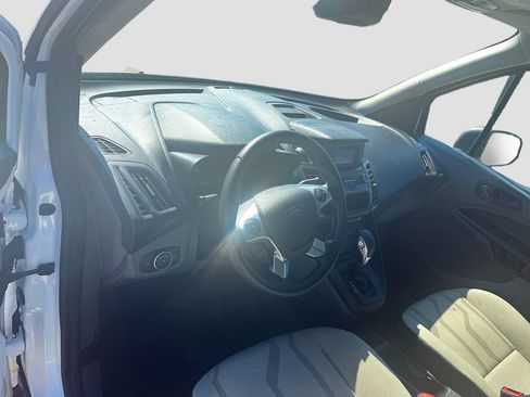 Used 2023 Ford Transit Connect XL FWD image 9