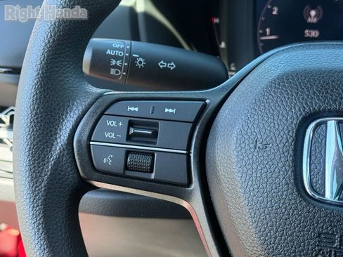 Used 2025 Honda Accord SE image 18