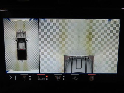 Used 2025 GMC Sierra 2500 AT4 image 22