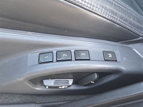 Used 2012 Volvo S60 T5 image 11