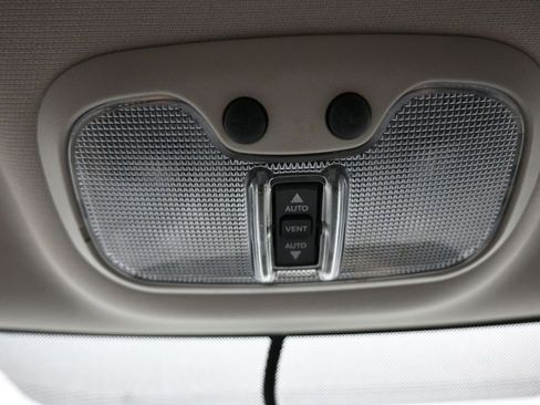 Used 2017 Jeep Patriot High Altitude image 16