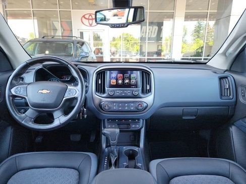 Used 2017 Chevrolet Colorado Z71 AWD/4WD image 16