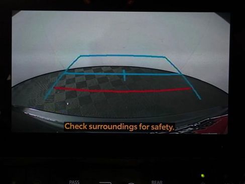 Used 2025 Toyota Highlander XLE image 27