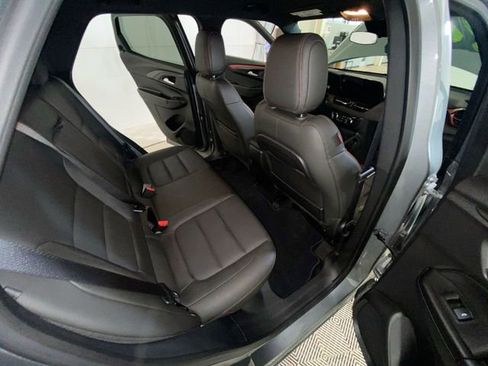 Used 2024 Chevrolet TrailBlazer RS AWD/4WD image 32