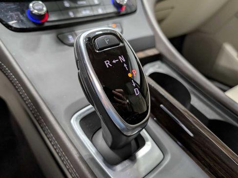 Used 2017 Buick LaCrosse Preferred image 27