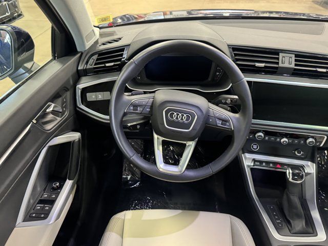 Certified 2023 Audi Q3 2.0T Premium w/ Convenience Package AWD/4WD image 15