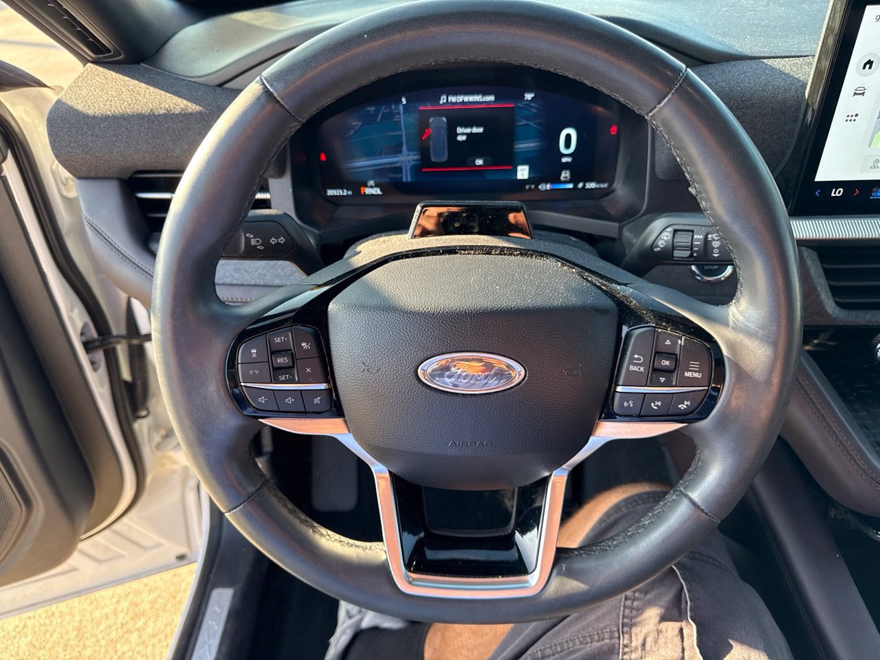 Used 2025 Ford Explorer Platinum w/ Ultimate Package RWD image 22